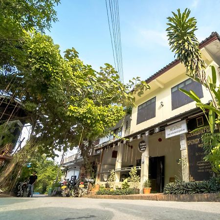 Y Not Laos Hostel Luang Prabang Exteriér fotografie