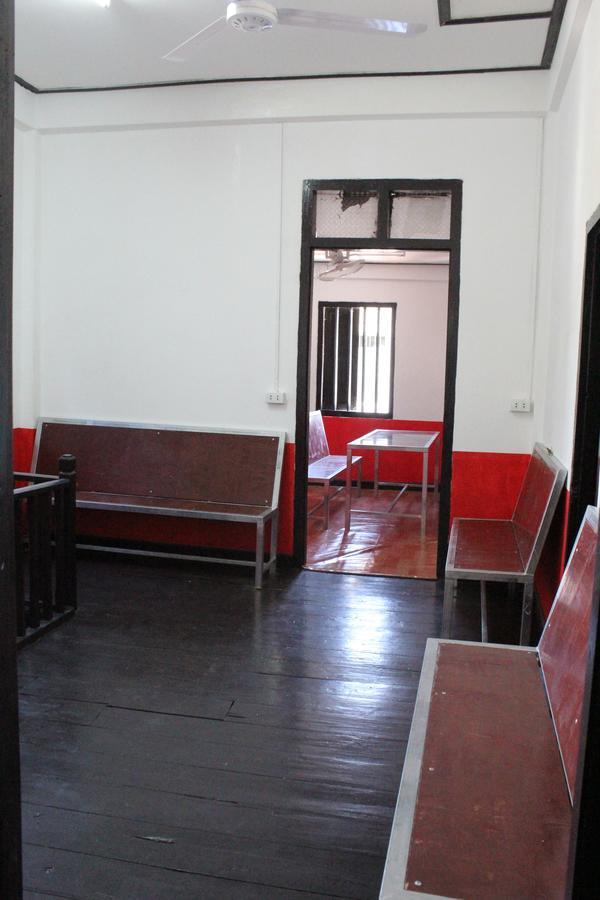 Y Not Laos Hostel Luang Prabang Exteriér fotografie